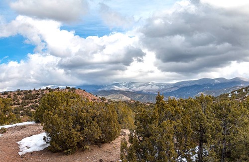 Tesuque Hills House | 392 m² House ∙ 4 bedrooms ∙ 10 guests