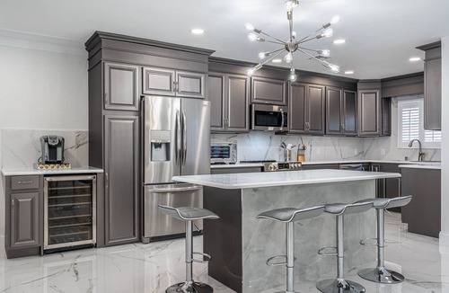 Lighthouse Point House | 4/3 for 10-Heated Pool-Pool Table-BBQ-Patio Dining