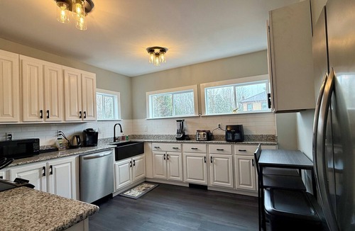 Lawrenceville House | 4-bedroom house in Saint Regis Falls with AC, WiFi, and well appointed Kitchen