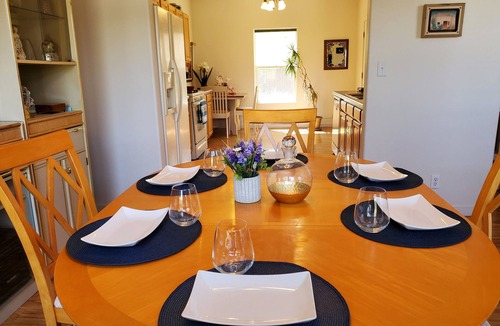Santa Fe House | 4 BR Resort-Style Living on Santa Fe Country Club! Entire Large Home- Lt!Bright!