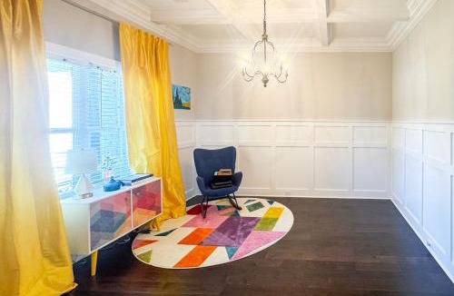 Dothan House | 4 Mi to Dtwn: Stylish Home w/Large Yard in Dothan