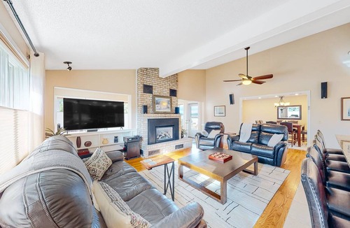 Colchester House | 412 m² House ∙ 4 bedrooms ∙ 8 guests