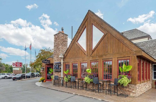 White Bear Lake Hotel | 42 m² Hotel ∙ 127 guests