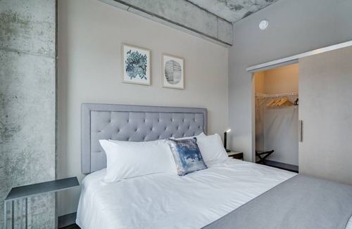 Warehouse District House | 42 m² Loft ∙ 4 guests
