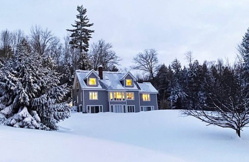 Campton House | 427 m² House ∙ 4 bedrooms ∙ 10 guests