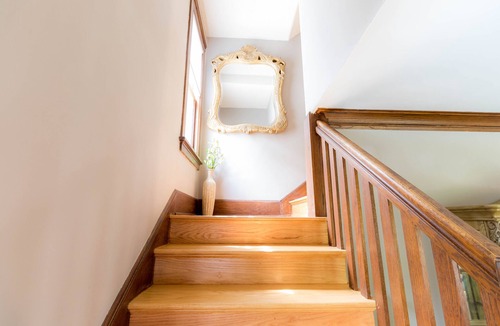 Kutzky Park House | 441-RitaBNB, Comfortable 4br house- 1 minute walking distance to Mayo