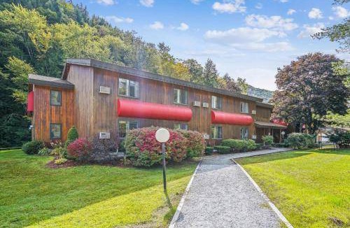 West Bridgewater Hotel | 46 m² Hotel ∙ 2 bedrooms ∙ 8 guests