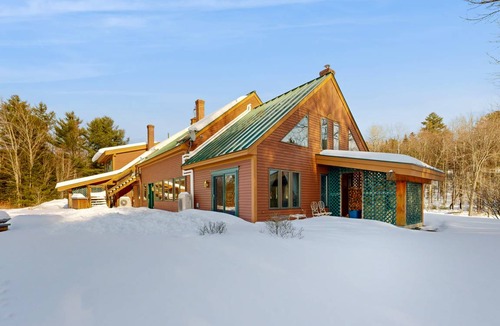 Littleton House | 462 m² House ∙ 4 bedrooms ∙ 8 guests