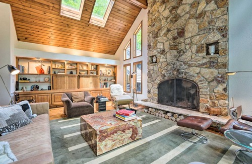 Plymouth House | 464 m² House ∙ 4 bedrooms ∙ 8 guests