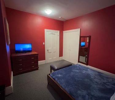 Upper Jarvis House | 49 Hostel