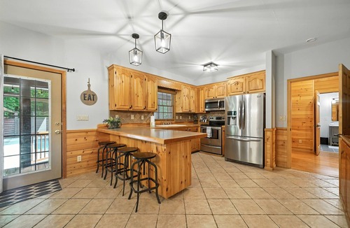 Morganton Cabin | 4BR Cabin w/Pool and 12 Person Hot Tub