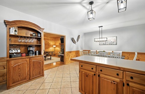 Morganton Cabin | 4BR Cabin w/Pool and 12 Person Hot Tub