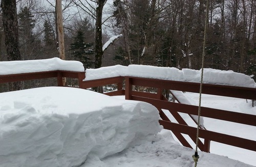 Wardsboro Ski Chalet | 4BR Chalet Between Mt. Snow & Stratton, Sleeps 10, Fireplace, Clubhouse w/ Pool