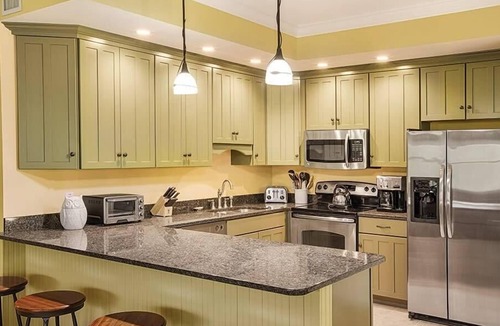 Jeffersonville Condo | 4BR Presidential Condo – Smugglers’ Notch Fun!