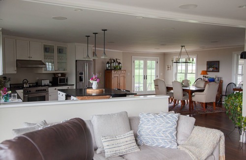 South Burlington House | 5 + Bdrm Home Minutes to Downtown Burlington and UVM Campus