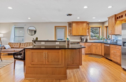 Coon Rapids House | 5 BR Lakeside Retreat w/ Huge Rec Space!