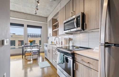 Warehouse District House | 50 m² Loft ∙ 1 bedroom ∙ 4 guests