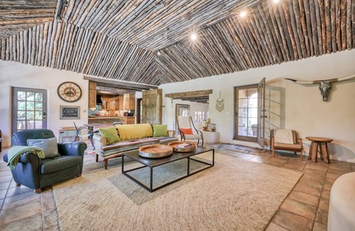 Taos House | 511 m² House ∙ 5 bedrooms ∙ 13 guests