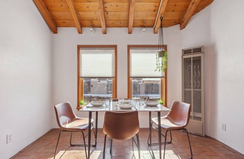 Baca Street House | 56 m² House ∙ 1 bedroom ∙ 1 guest