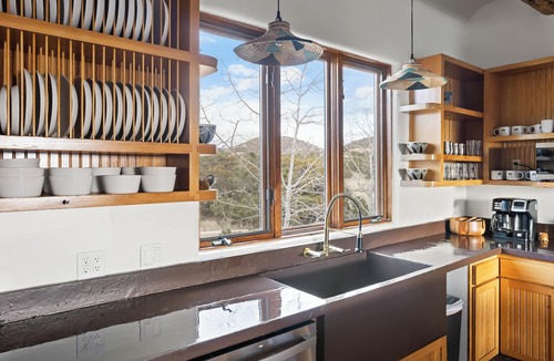 Santa Fe House | 6-bedroom Estate in Santa Fe's Sunlit Hills with Stunning Mountain Views