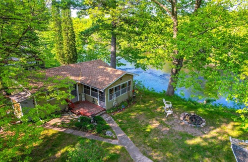 Pine City House | 69 m² House ∙ 2 bedrooms ∙ 4 guests