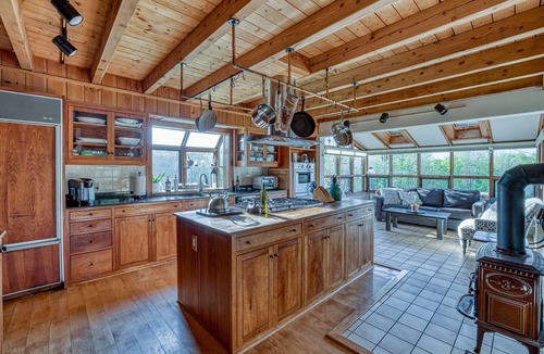 Lanesborough House | 6BR Berkshire Bliss - 38 Acres of nature - minutes from Jiminy Peak Ski Resort