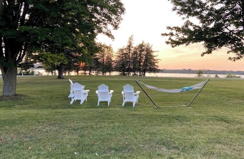 Alburg House | # 7 Isle View - Fishing, Sunsets, Beaches,