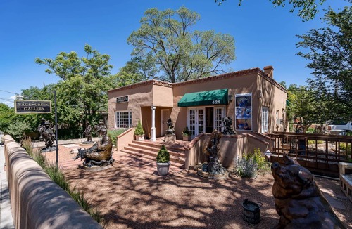 Historic Eastside Condo | 72 m² Condo ∙ 1 bedroom ∙ 2 guests
