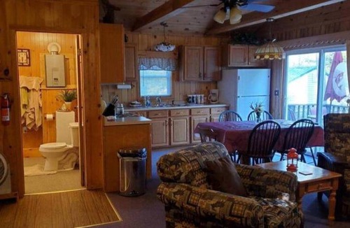 Keeseville House | 74 m² House ∙ 2 bedrooms ∙ 5 guests