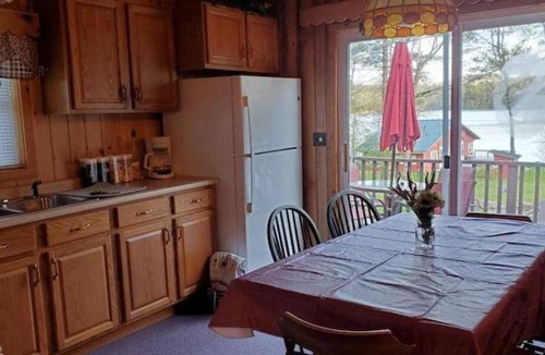 Keeseville House | 74 m² House ∙ 2 bedrooms ∙ 5 guests