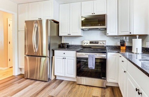 Richfield House | 8 Mi to Central Minneapolis: Modern Home w/Yard