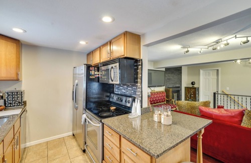 Golden Valley Cottage | 8 Mi to Downtown: Convenient Minneapolis Home