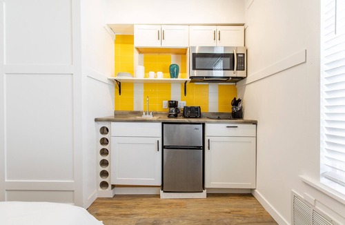 Kutzky Park Apartment | 8032-3 blocks to Mayo-SALE Cute Studio on Main Floor 8032