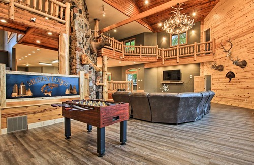 Isle House | 817 m² House ∙ 10 bedrooms ∙ 31 guests