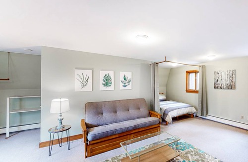 Stowe Area Apartment | 84 m² Studio flat ∙ 2 guests