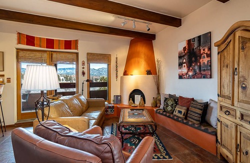 Santa Fe Condo | 88 m² Condo ∙ 2 bedrooms ∙ 6 guests
