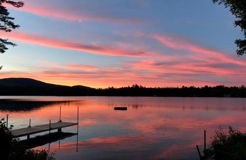Whitefield House | 91WR Lake vibes and views at this waterfront home in the White Mountains