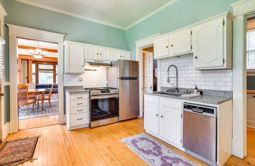 Summit - University House | 92 m² House ∙ 2 bedrooms ∙ 4 guests
