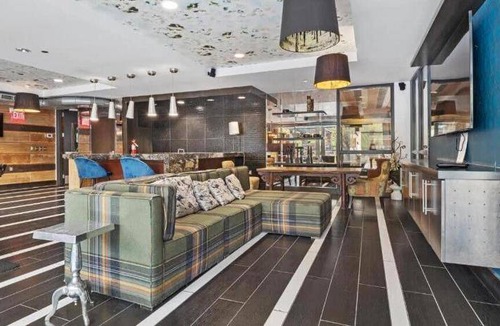 Mill District Apartment | 93 m² Apartment ∙ 2 bedrooms ∙ 4 guests