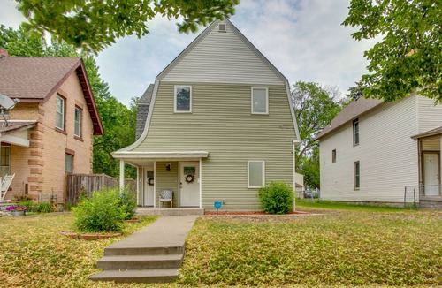 Northeast Minneapolis Arts District House | 97 m² House ∙ 3 bedrooms ∙ 8 guests