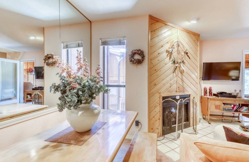 Angel Fire Condo | 99 m² Condo ∙ 2 bedrooms ∙ 6 guests