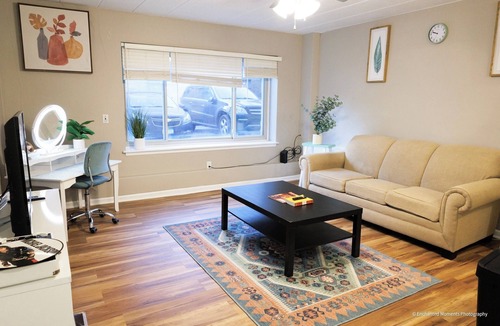 Whittier Apartment | A 1-bedroom long term stay W/Discounted Rental Car in vibrant Minneapolis