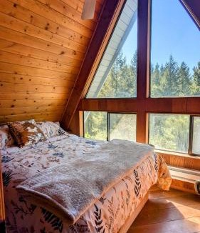 Brookings House | A-Frame Cabin with Sauna Deja Vu