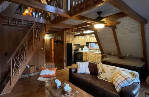 Suches House | A-Frame near Blue Ridge w Private HotTub