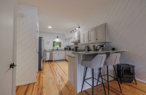 Morganton Cabin | A-Frame on Lake Blue Ridge | Dock, Hot Tub, Kayaks