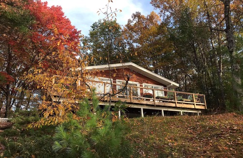 Freedom House | A little slice of paradise, in all 4 seasons. Private beach, Dock and Sunsets!