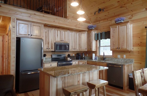Berkeley Springs Cabin | A luxurious cabin quietly tucked away in the woods, pet friendly, WiFi