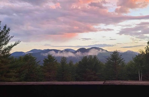 Elizabethtown Apartment | A secluded getaway with an incredible view - 30 minutes from Lake Placid