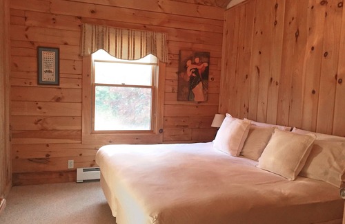 Landaff House | A Space of One's Own - Beautiful Log Home