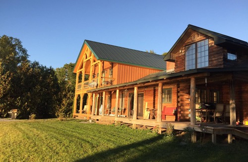 Moriah Center Cottage | Absolutely Fantastic Family Vacation Spot - Fox Meadow Lakefront